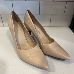 Womens Franco Sarto Nude Closed Pointed Toe 3.5 Inch Heels Size 6.5